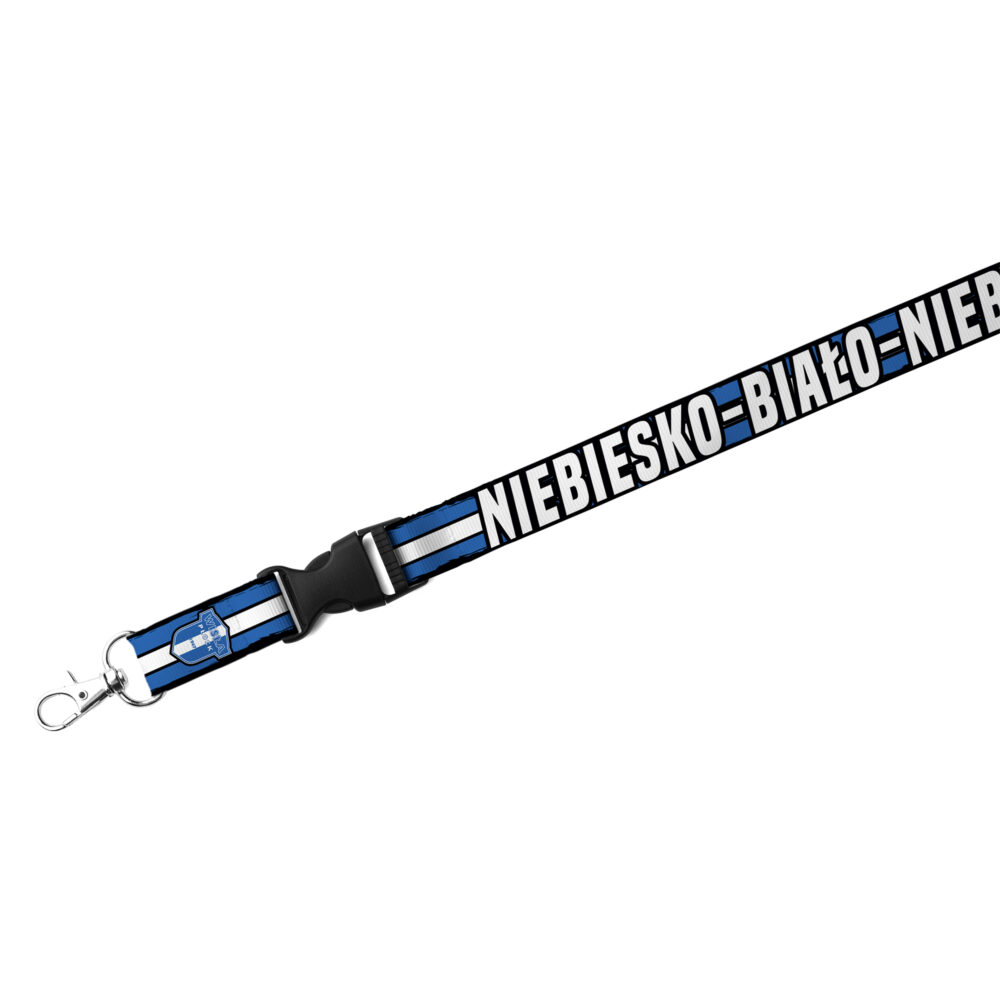 Smycz w niebiesko-białych barwach z napisem „NIEBIESKO-BIAŁO-NIEBIESCY” i emblematem klubu, zakończona metalowym karabinkiem.